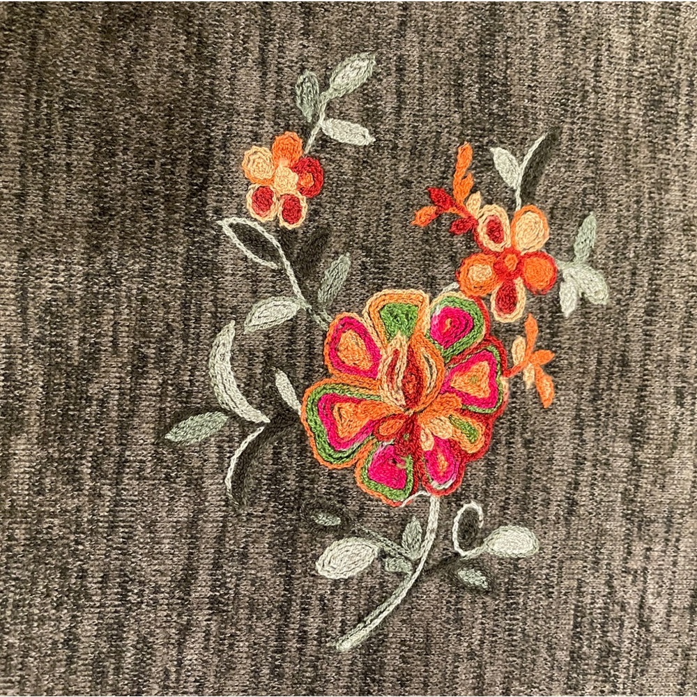 Anthropologie Fig and Flower Embroidered Floral Gray Sweater, Size Medium, EUC. - Picture 4 of 5